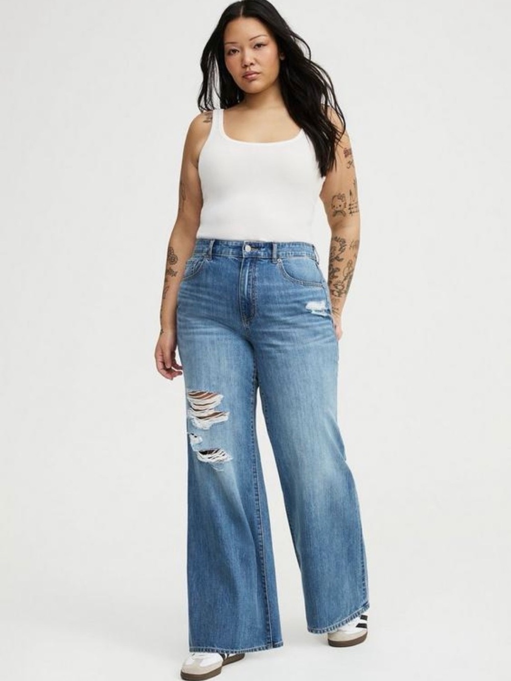 Torrid Perfect Wide Leg stretch + rigid Distressed Blue Womens Jeans size 12R